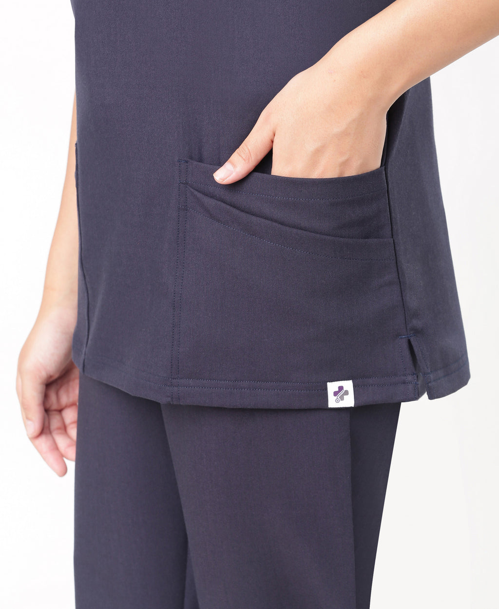 Mendi Luxe Scrub Top - Navy